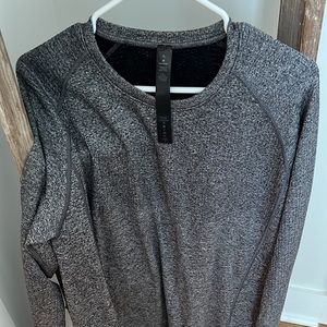 Men’s lululemon sweatshirt